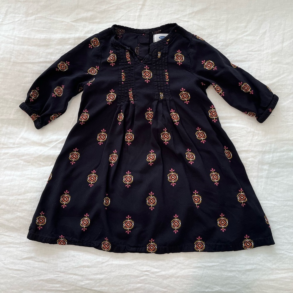 Old Navy Toddler Girls Long Sleeve Dress size 3T EUC